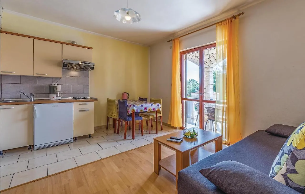 Stunning Apartment In Medulin With Wifi