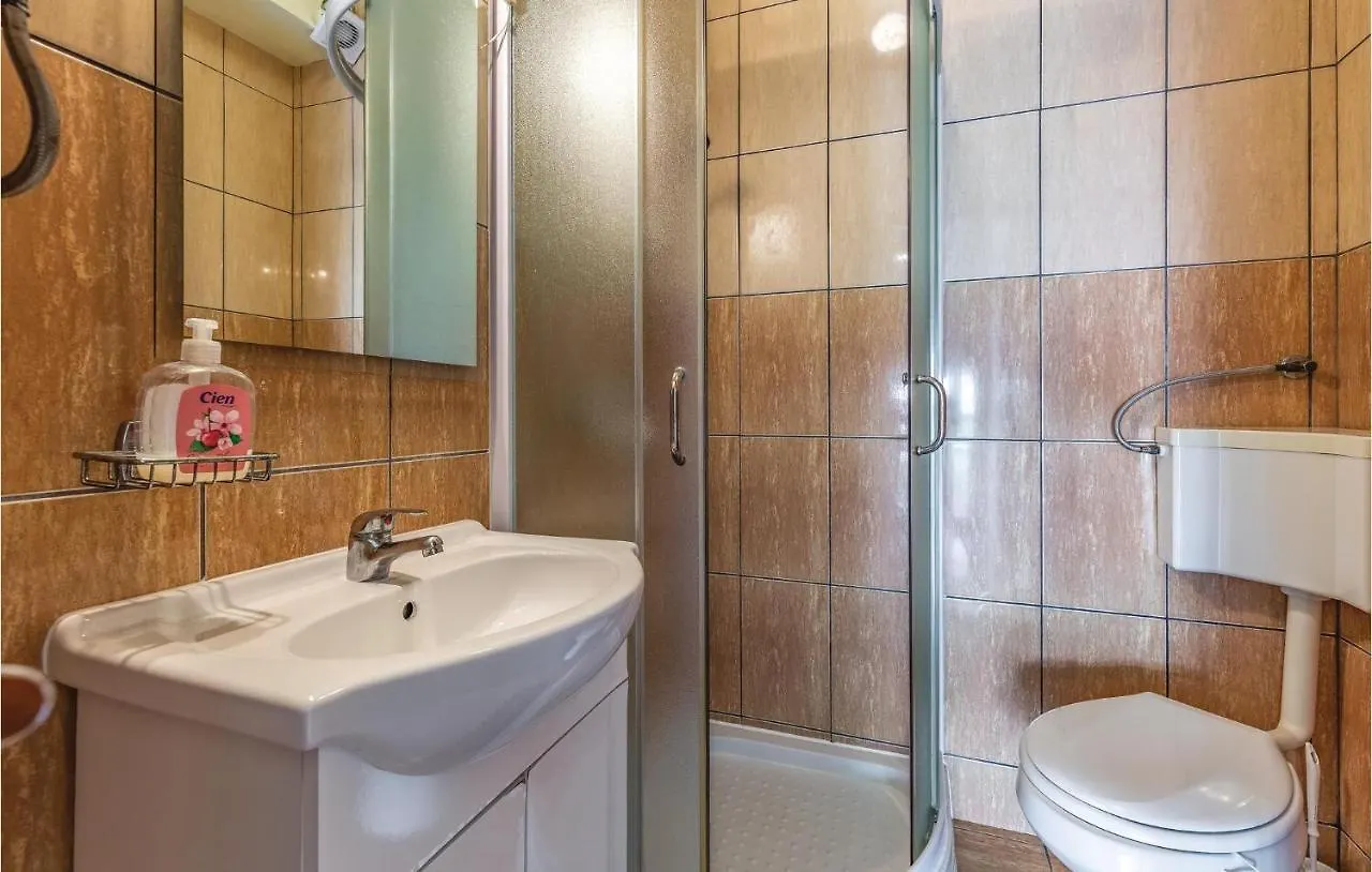 Stunning Apartment In Medulin With Wifi